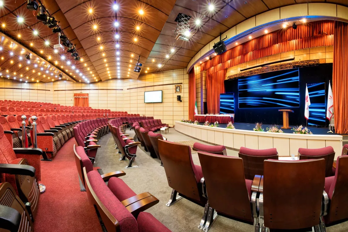 تهیه بک‌ درآپ و رول‌ آپ مناسب برای همایش‌ ها و کنسرت‌ ها 